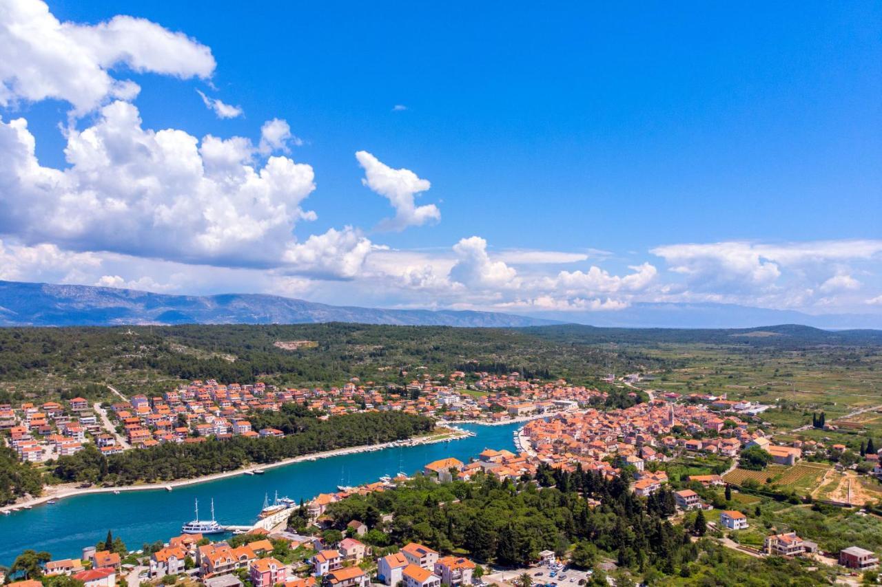 Apartments Emmas Studio Stari Grad  Esterno foto