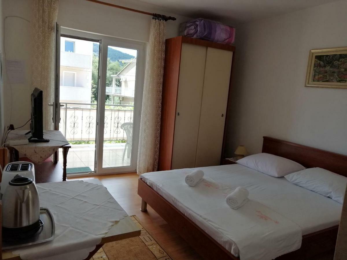 Apartments Emmas Studio Stari Grad  Esterno foto
