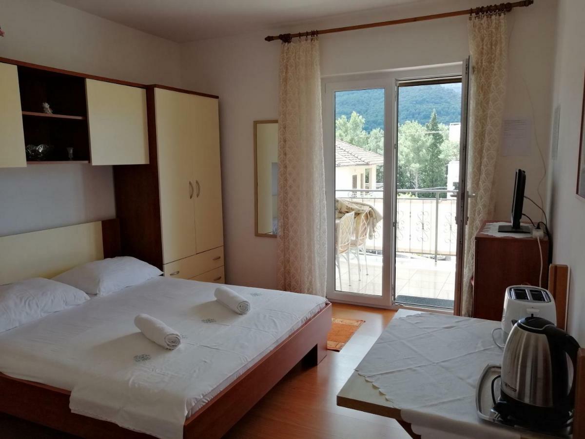 Apartments Emmas Studio Stari Grad  Esterno foto