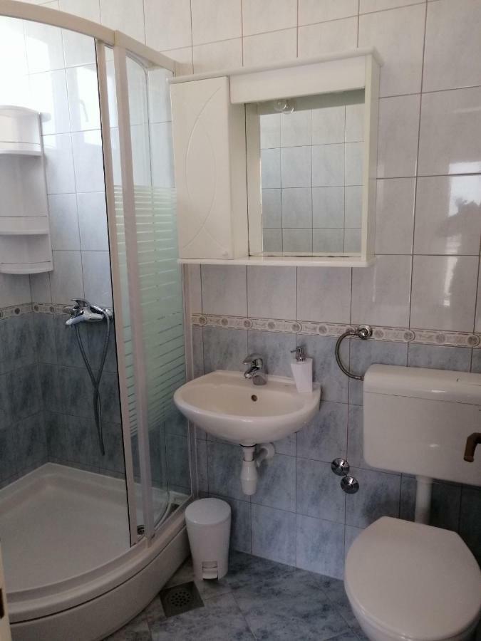 Apartments Emmas Studio Stari Grad  Esterno foto